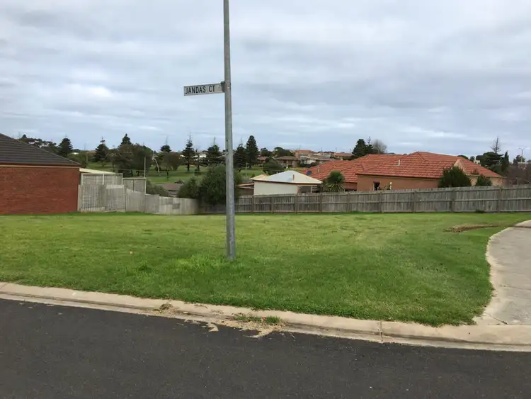 8 Jandas Court, Warrnambool VIC 3280