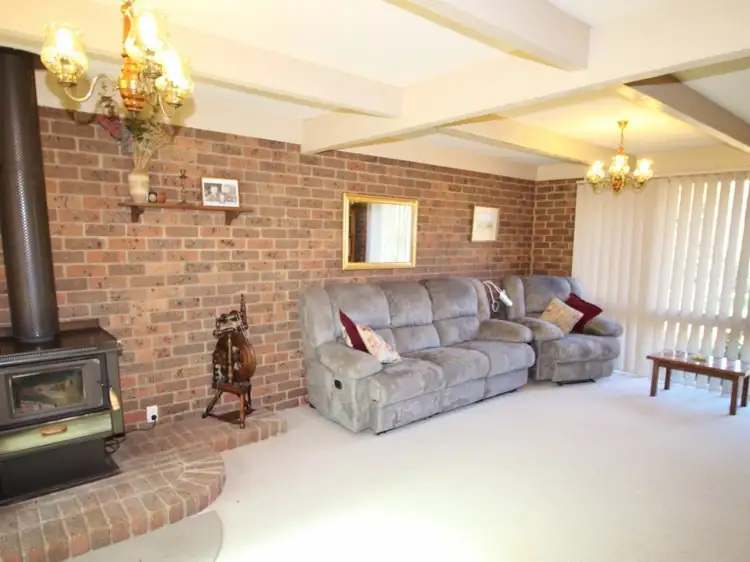 Second view of Homely house listing, 3 Shadforth Street, Oxley VIC 3678