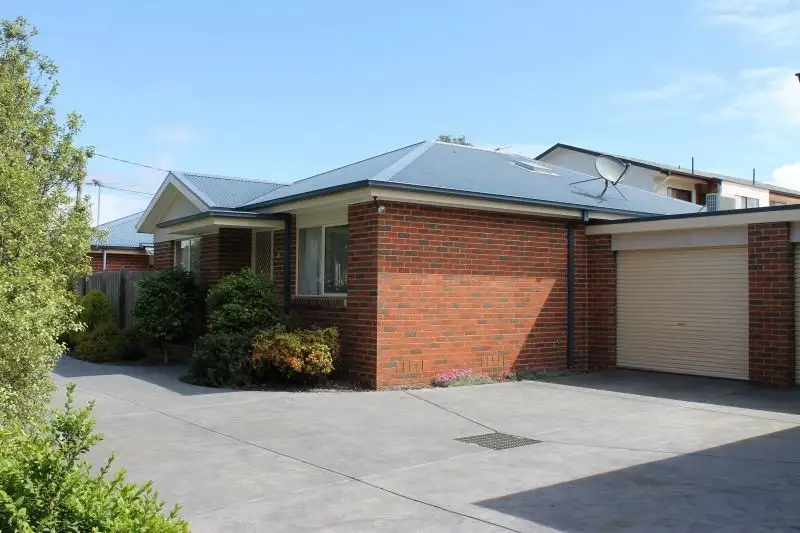 Main view of Homely unit listing, 2/62 Walton Street, Cowes VIC 3922