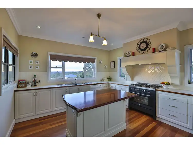 Second view of Homely house listing, 4 Mountview Court, Highfields QLD 4352