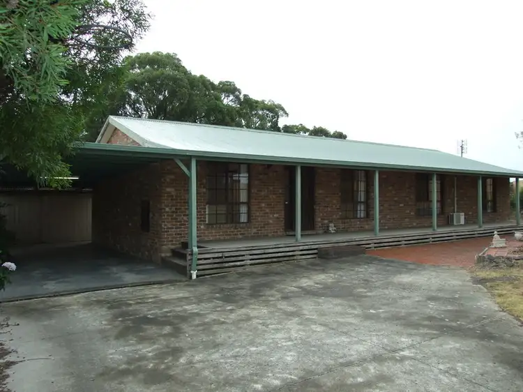 8 Catani Court, Newborough VIC 3825