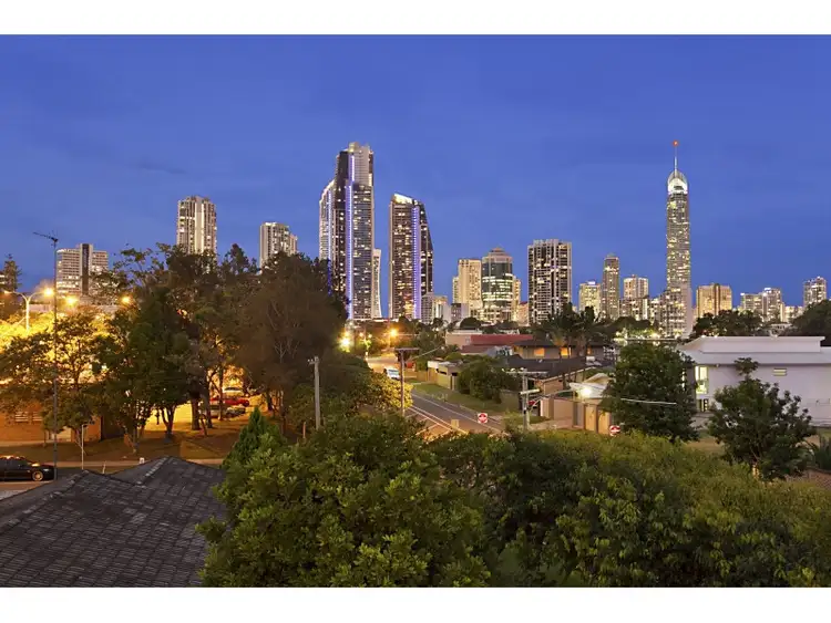 Second view of Homely villa listing, 4/214 Stanhill Drive, Chevron Island QLD 4217