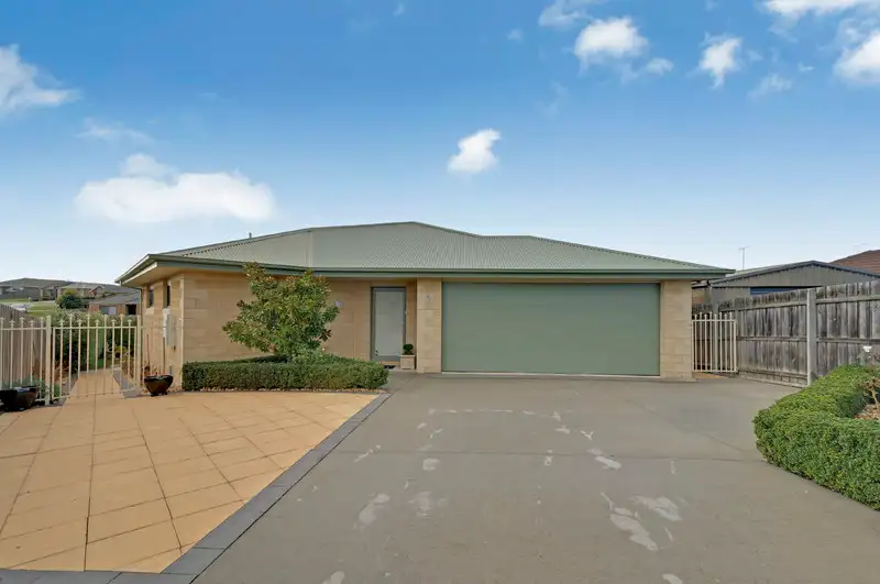 Main view of Homely house listing, 5 Gunyah Grove, Traralgon VIC 3844