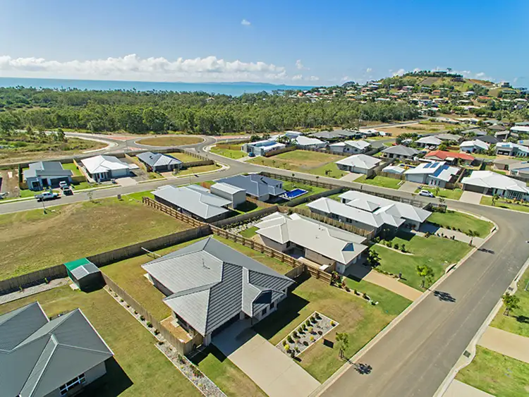6 Sea Salt Drive, Lammermoor QLD 4703