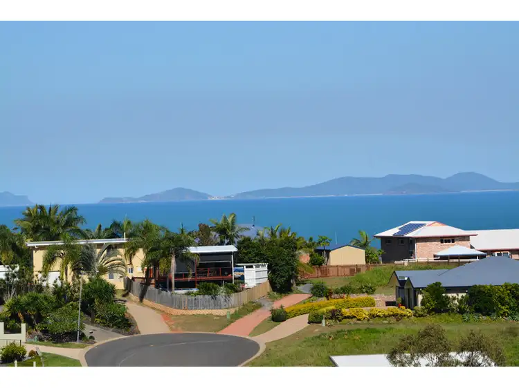19 Pacific Vista Close