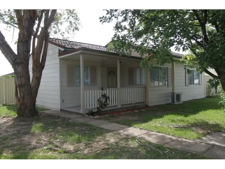 30 Alamein Walk, West Bathurst NSW 2795