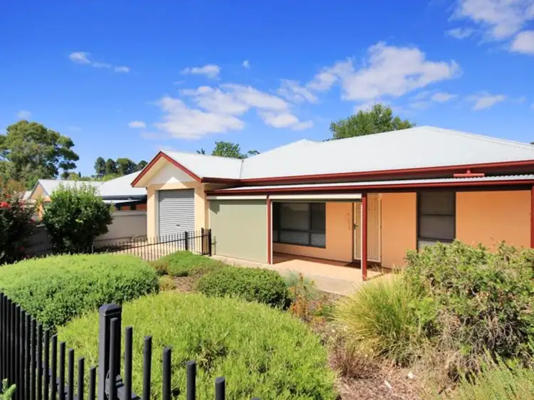2/10 Harriett Street, Clare SA 5453
