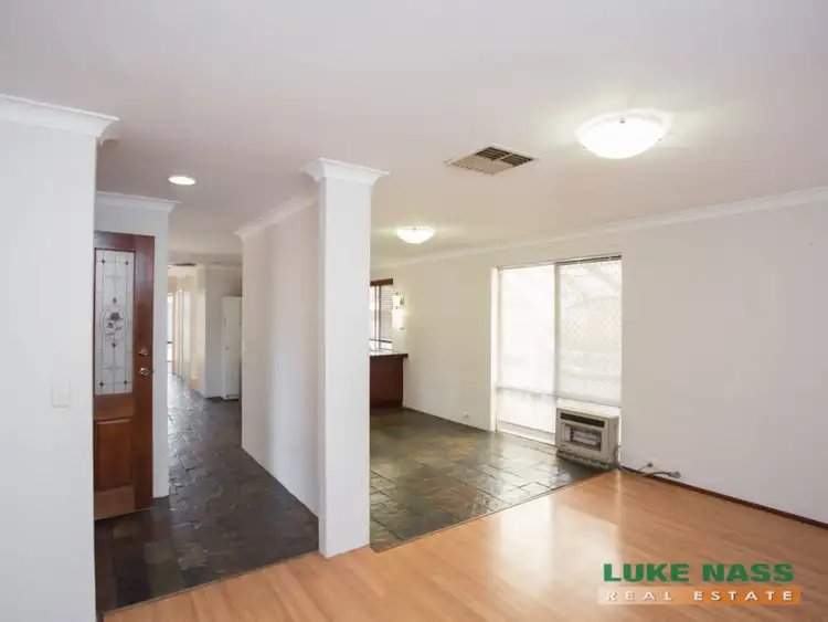 Seventh view of Homely house listing, 5 Merlin Close, Camillo WA 6111