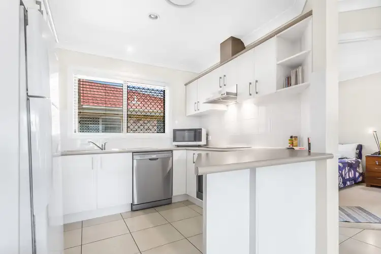 Fifth view of Homely apartment listing, 5/15 Malcolm Street, Hawthorne QLD 4171
