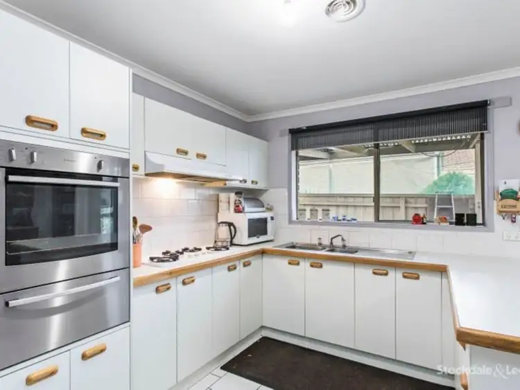 Second view of Homely house listing, 17 Justin Court, Narre Warren VIC 3805