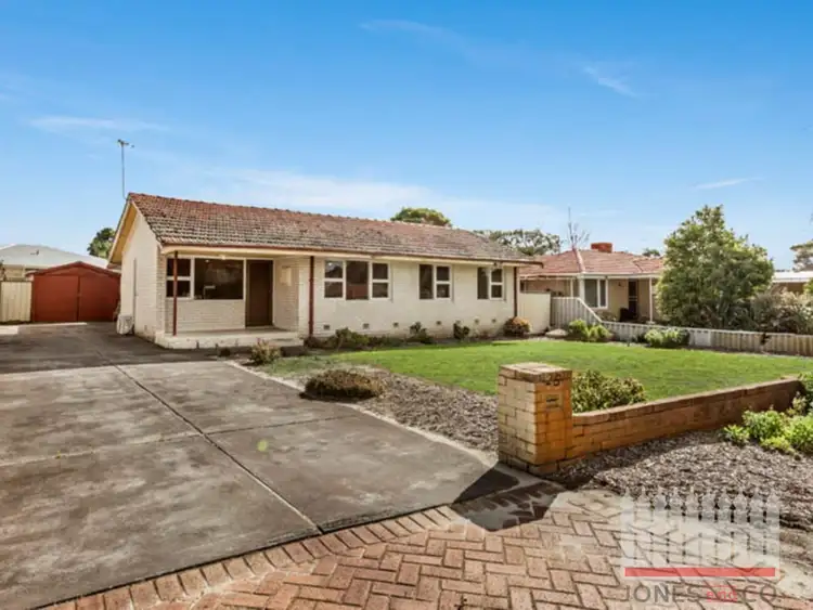 25 Korbosky Road, Lockridge WA 6054