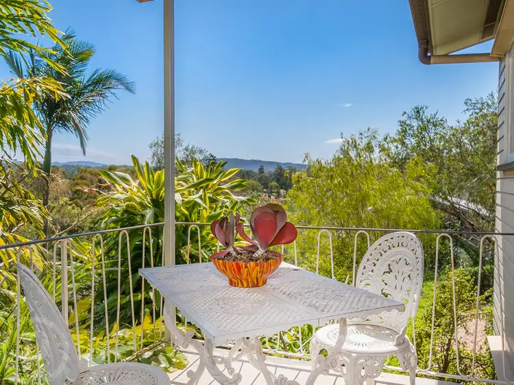 15 Oxley Terrace, Corinda QLD 4075