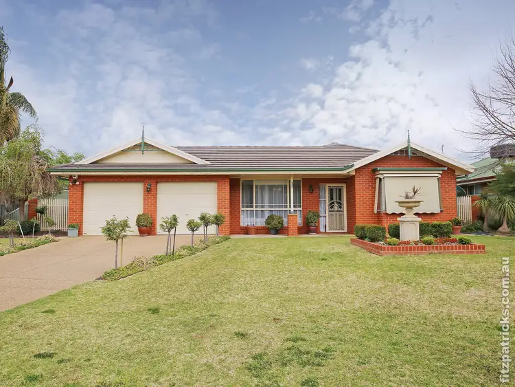 30 Yentoo Drive, Glenfield Park NSW 2650