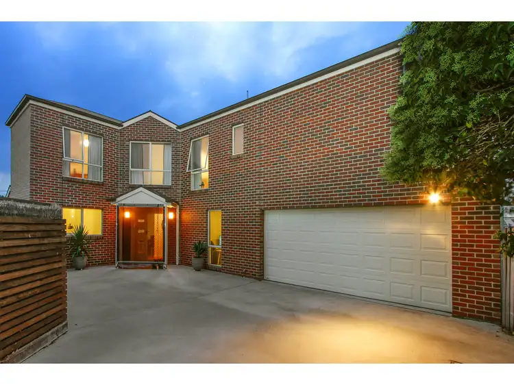 Main view of Homely townhouse listing, 2/5 Macarthur Street, Sale VIC 3850