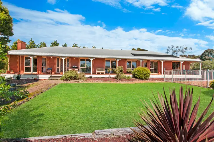 69 Robsons Road, Hamilton VIC 3300