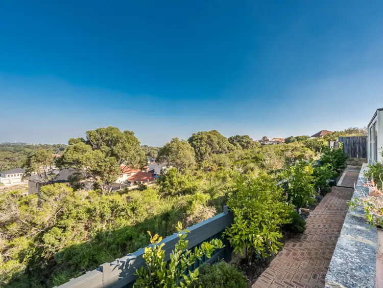 Fifth view of Homely house listing, 8 Sottogrande View, Connolly WA 6027