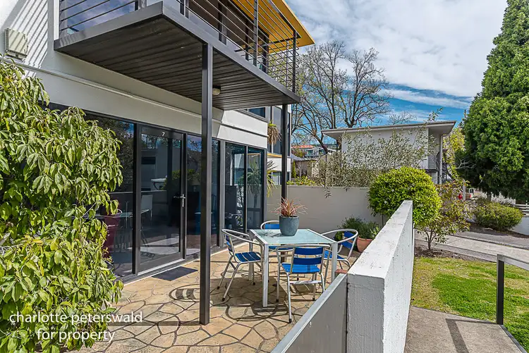 7/82 Sandy Bay Road, Battery Point TAS 7004