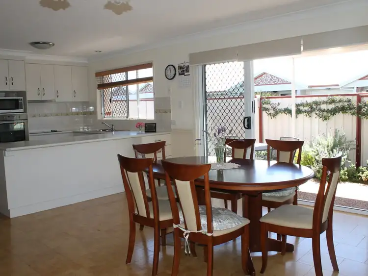 Fifth view of Homely house listing, 8/22 Queen Street, Clifton QLD 4361