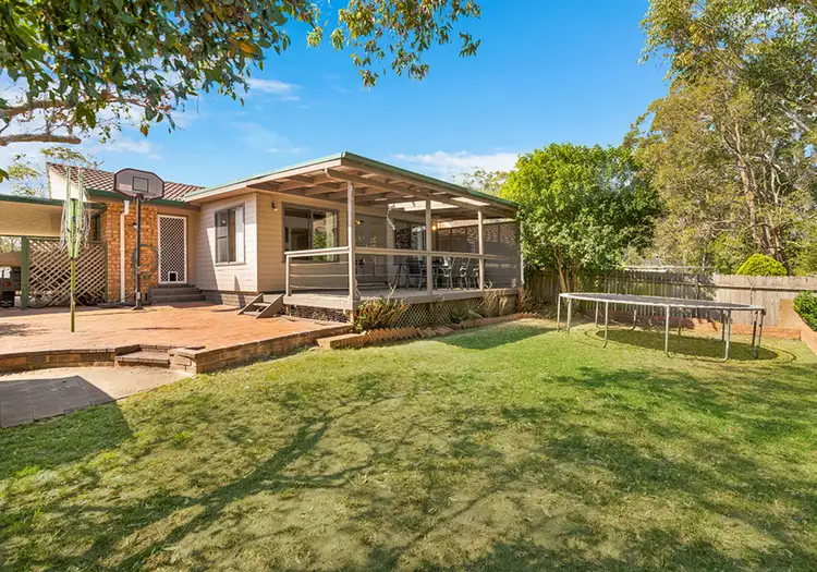 10 Malison Street, Wyoming NSW 2250