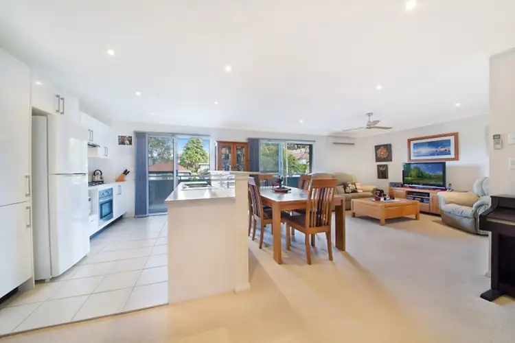 18/13-15 Moore Street, West Gosford NSW 2250