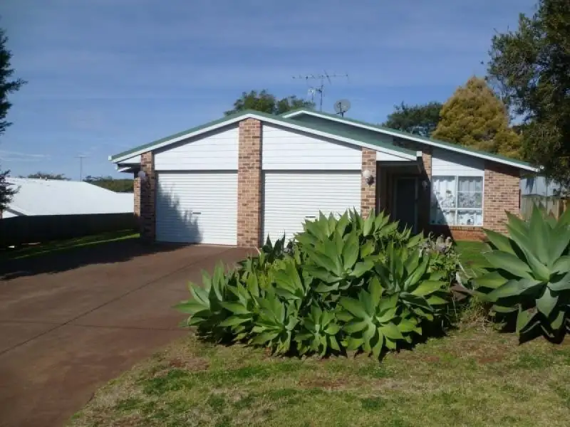 Main view of Homely unit listing, 1/16 Horrocks Crescent, Kearneys Spring QLD 4350