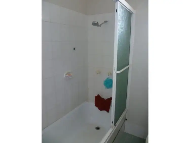 Fifth view of Homely unit listing, 1/16 Horrocks Crescent, Kearneys Spring QLD 4350