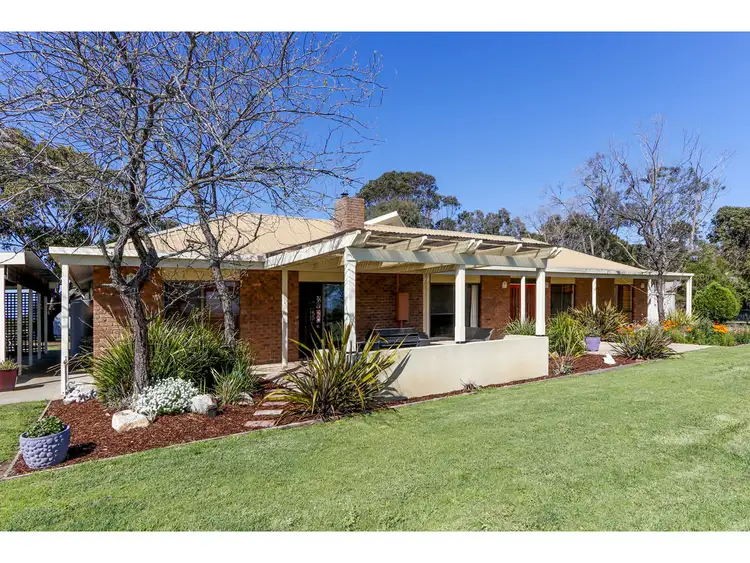 63 Newnhams Road, Longford VIC 3851