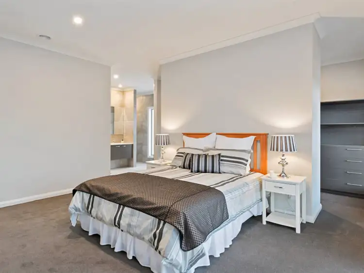 Sixth view of Homely house listing, 2 Stockmans Drive, Mansfield VIC 3722