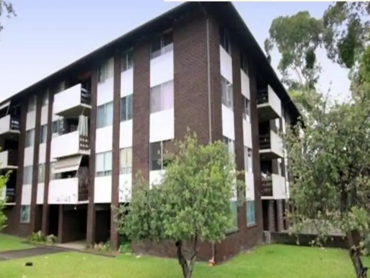 141 Chapel Road South