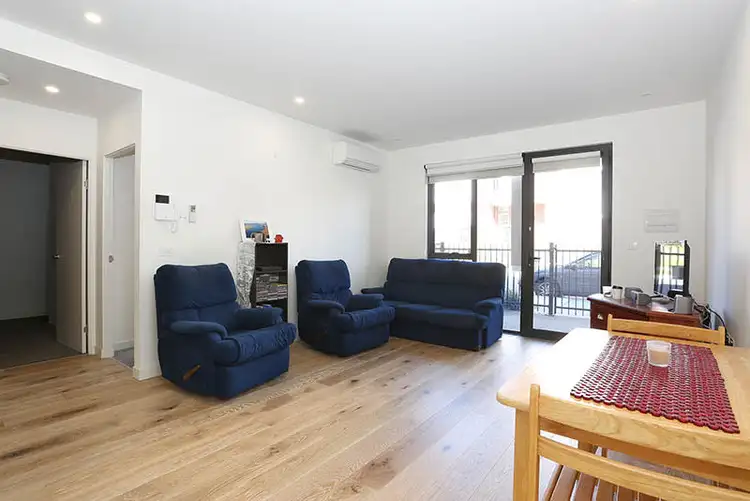 Third view of Homely apartment listing, 9/5 Zenith Rise, Bundoora VIC 3083
