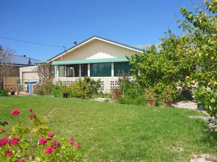 7 Black Street, Esperance WA 6450