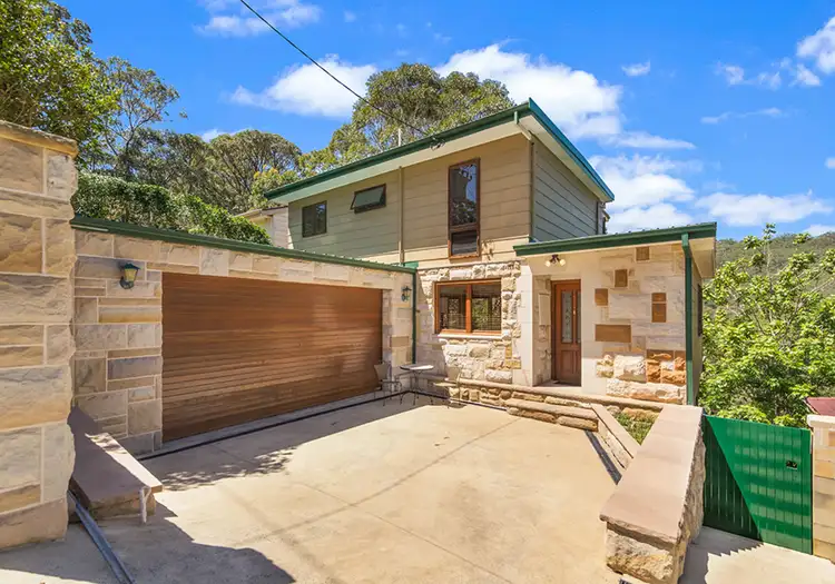 10 South Crescent, North Gosford NSW 2250