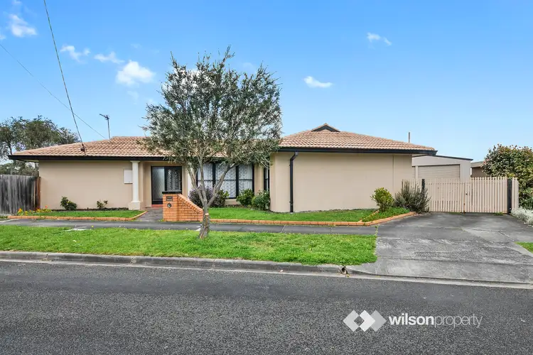 11 Rae Crescent, Churchill VIC 3842
