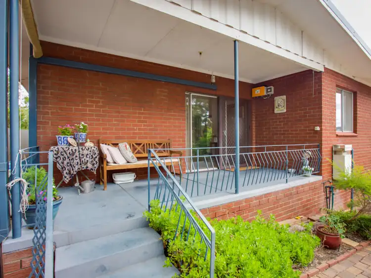 10 Parker Avenue, Mount Nasura WA 6112