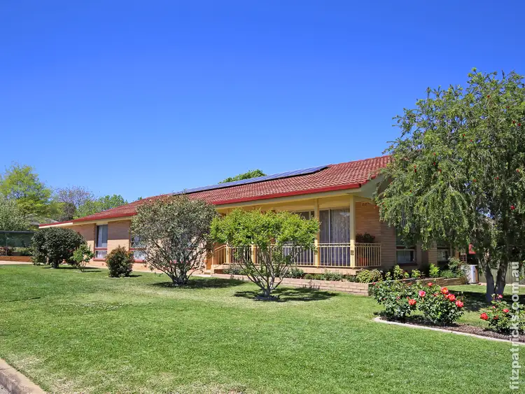45 Kilpatrick Street, Kooringal NSW 2650