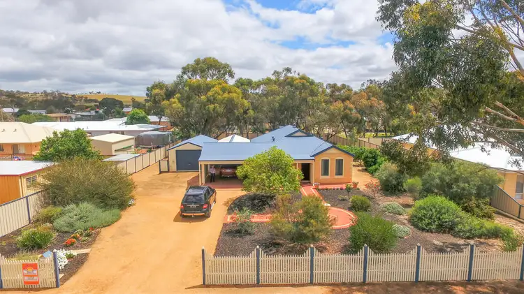 44 South Street, York WA 6302