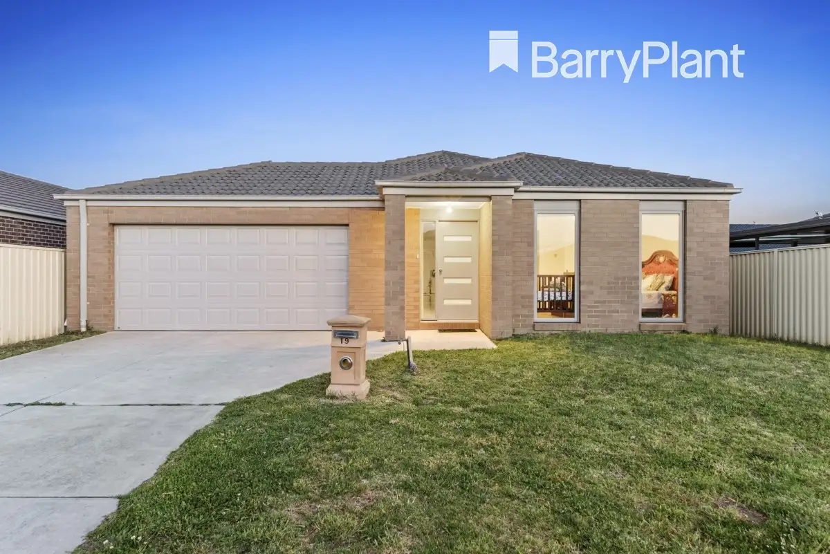 Main view of Homely house listing, 19 Zenith Street, Pakenham VIC 3810