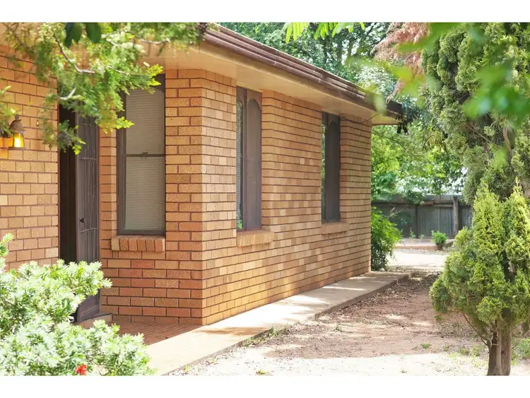 136 Meryula Street, Narromine NSW 2821