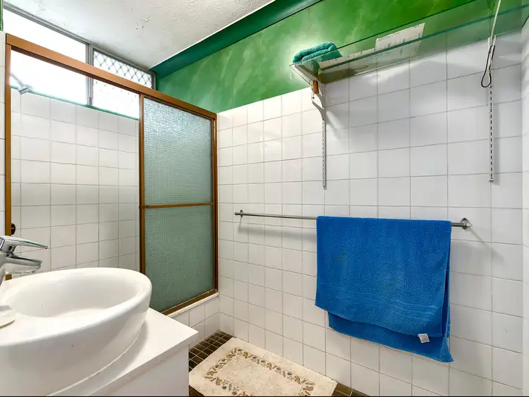 Sixth view of Homely unit listing, 2/10 Stuckey Road, Clayfield QLD 4011