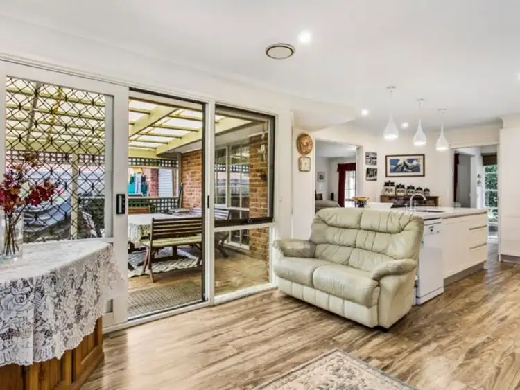 Fifth view of Homely house listing, 1 Tingle Close, Narre Warren VIC 3805