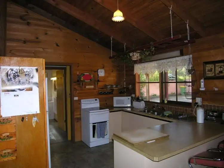 Third view of Homely house listing, 2 Lyle Court, Goughs Bay VIC 3723