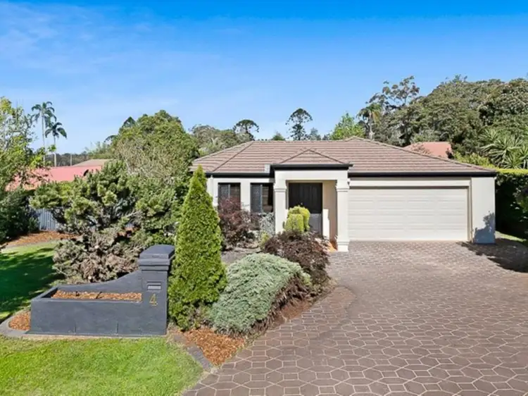 4 Woodland Close, Middle Ridge QLD 4350