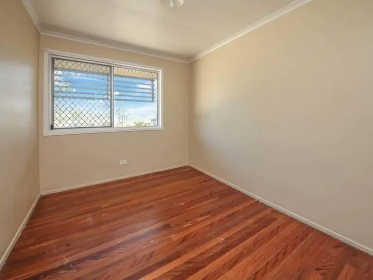 Fourth view of Homely house listing, 10 Bradford Court, Mansfield QLD 4122