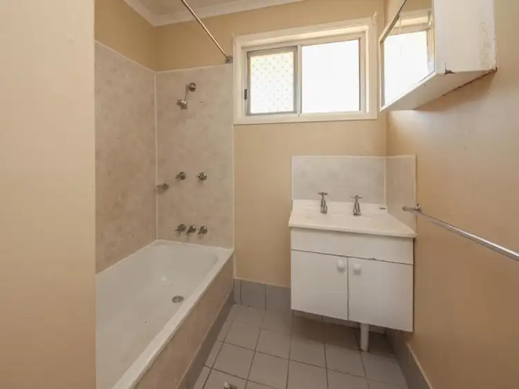 Fifth view of Homely house listing, 10 Bradford Court, Mansfield QLD 4122