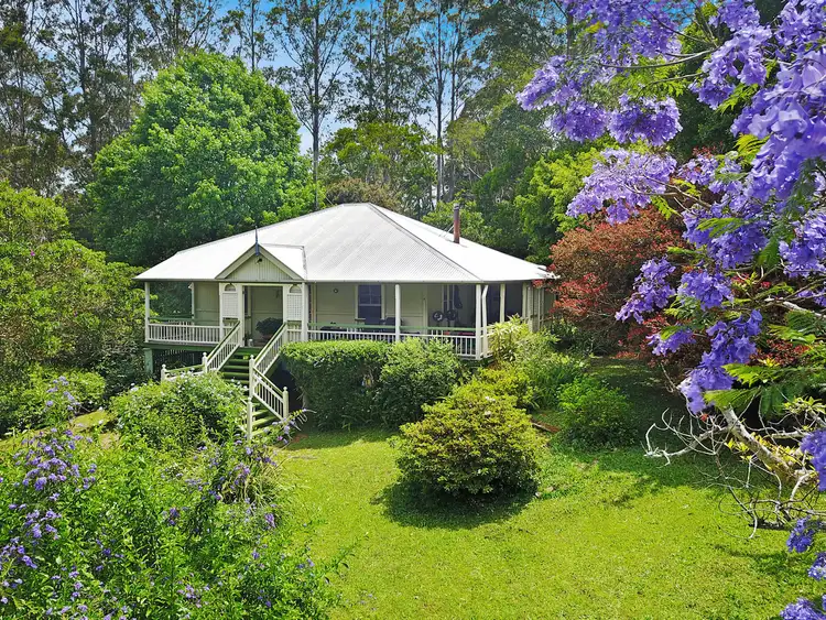 12 Burgess Avenue, Maleny QLD 4552
