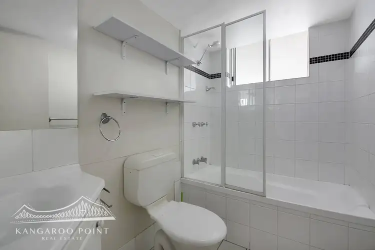 Sixth view of Homely apartment listing, 7/275 Shafston Avenue, Kangaroo Point QLD 4169