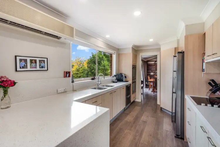 3 Cambourn Drive, Lisarow NSW 2250