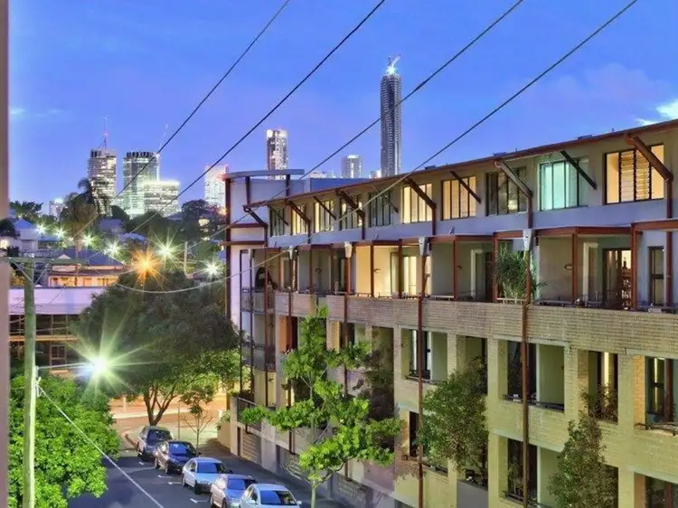 Third view of Homely apartment listing, 54 Vernon Terrace, Teneriffe QLD 4005
