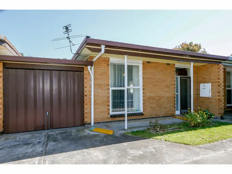 Second view of Homely unit listing, 3/42 Lansdowne Street, Sale VIC 3850