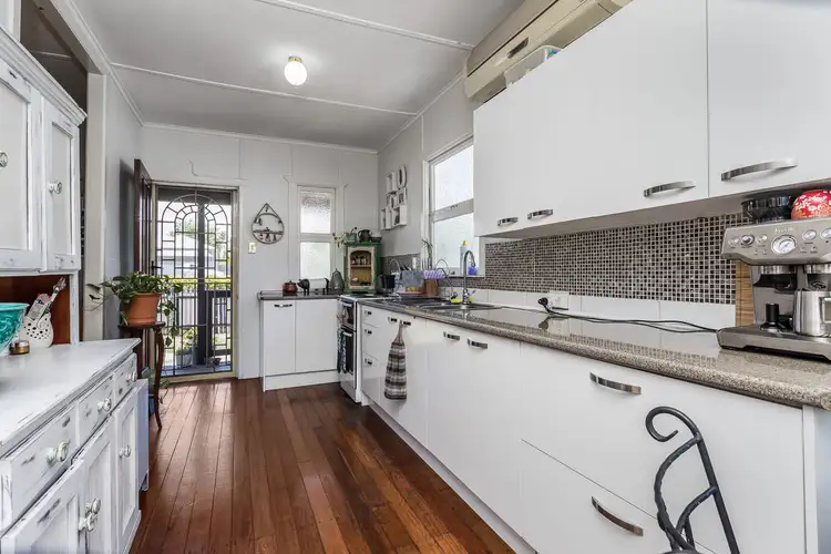 153 Elizabeth Avenue, Clontarf QLD 4019